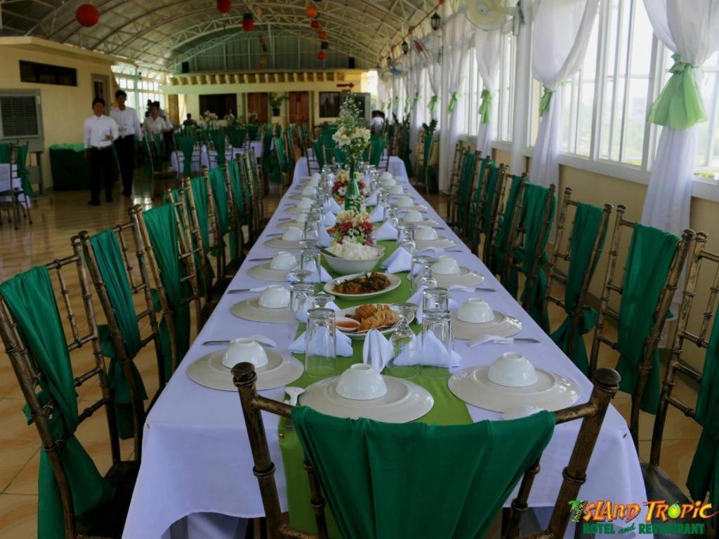Island Tropic Hotel And Restaurant Аламінос Екстер'єр фото